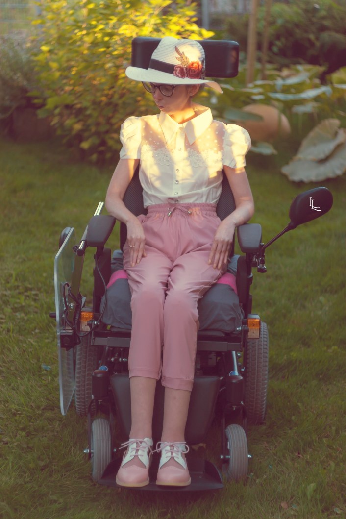 lina-levien-my-mode-tones-of-rose (5)