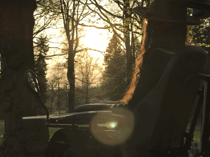 lina-levien-heels-on-wheels-stadtpark